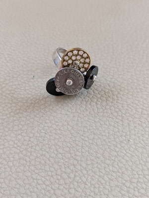 D&C silver cocktail ring like new, rotating circular elements
