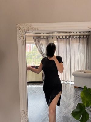Midi bodycon dress black with slit, size M, used On Line