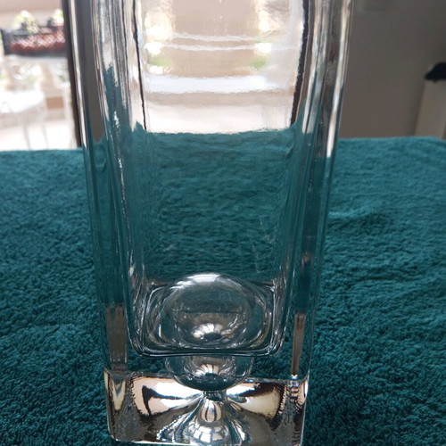 Crystal vase new, height 18.5×8.5 cm