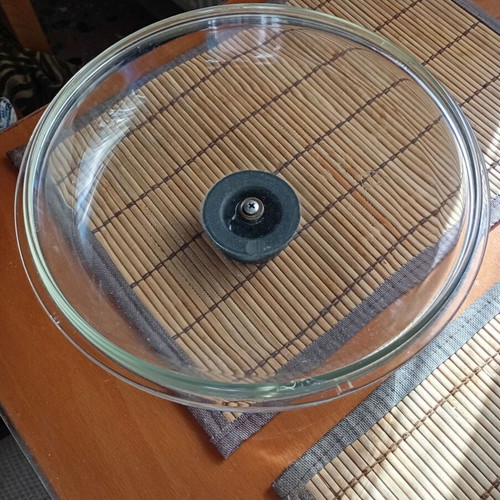 Pan lid 27cm used for pot and pan