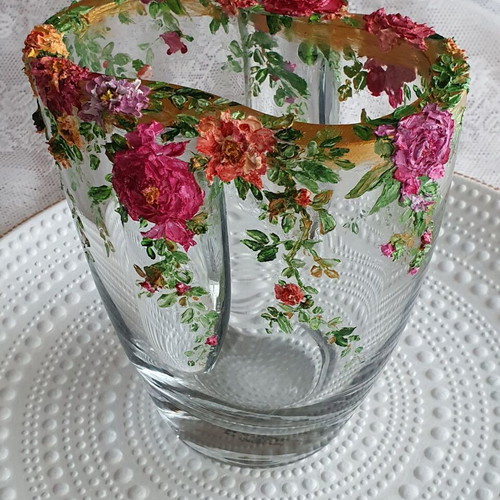 Vase of solid crystal hand-painted, sculpture painting