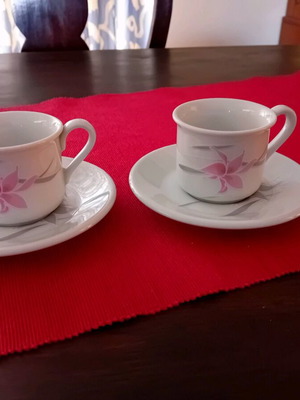 Ionía coffee cup set with saucers like new, porcelain