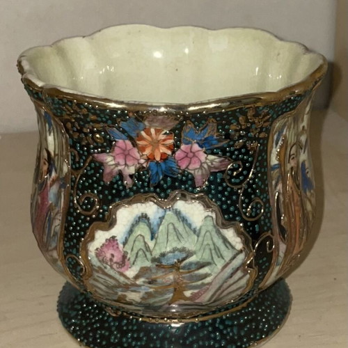 Satsuma vase handmade authentic Japanese, like new