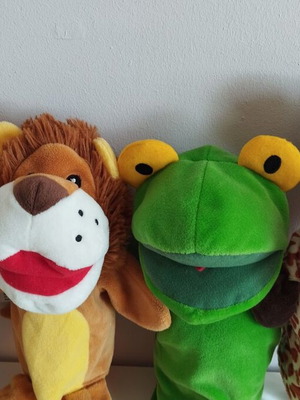Animal puppets used, pack of 4 dolls for puppet theater