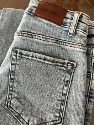 Wide Leg Jeans Zara new, size 34, blue with slit