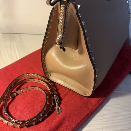 Valentino Bags beige handbag like new with gold details