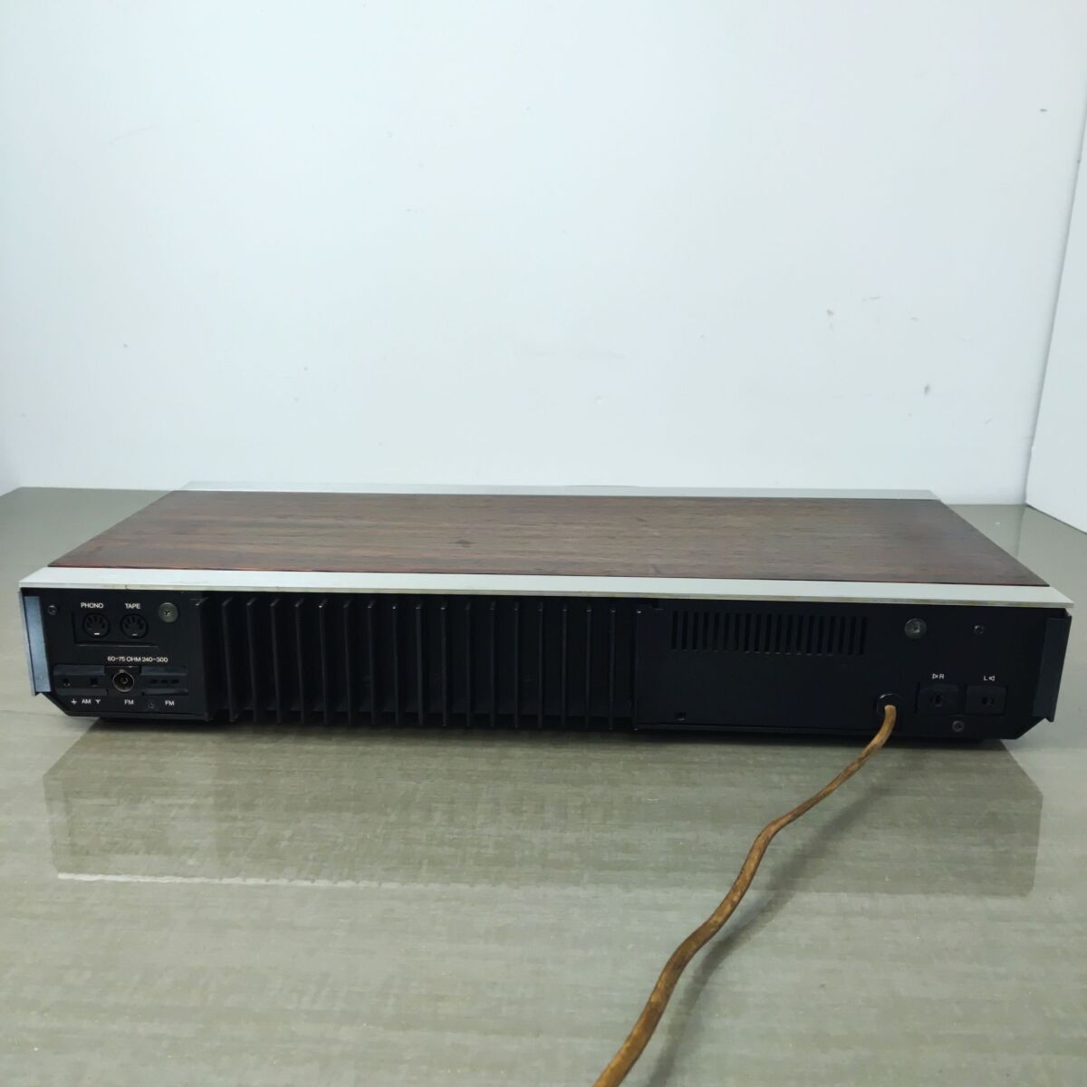 Bang and Olufsen Beomaster 901 vintage… - € 140,00 - Vendora.cy