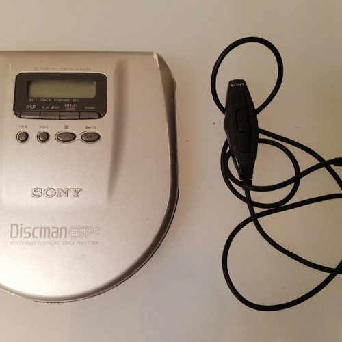 Sony Discman D-E155 portable CD player used with remote