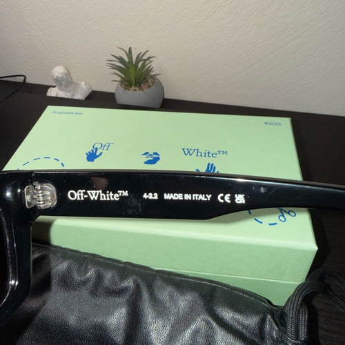 Off-White Virgil Abloh sunglasses like new, black