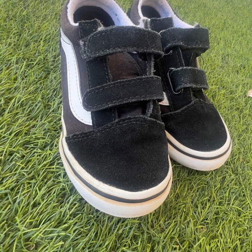 Vans Old Skool V Kids Sneakers used, size 26, black