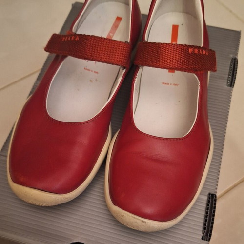 Prada children's ballerina shoes size 31 used, red