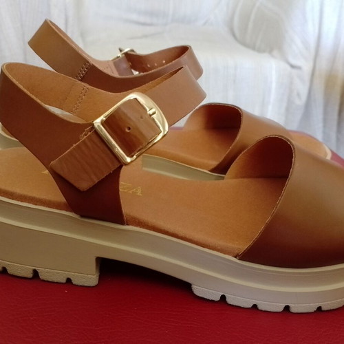 Ragazza leather platform sandals like new, brown
