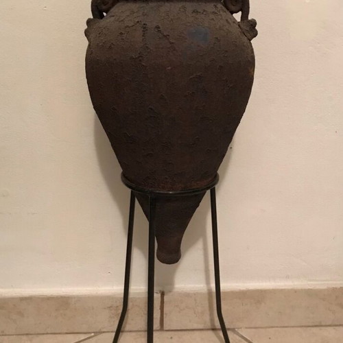 Ceramic amphorae used with iron base, set of 2 pieces