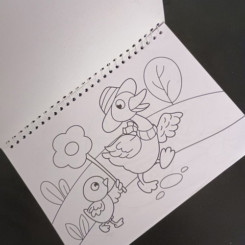 Drawing pad used with 19 designs and 12 mini crayons
