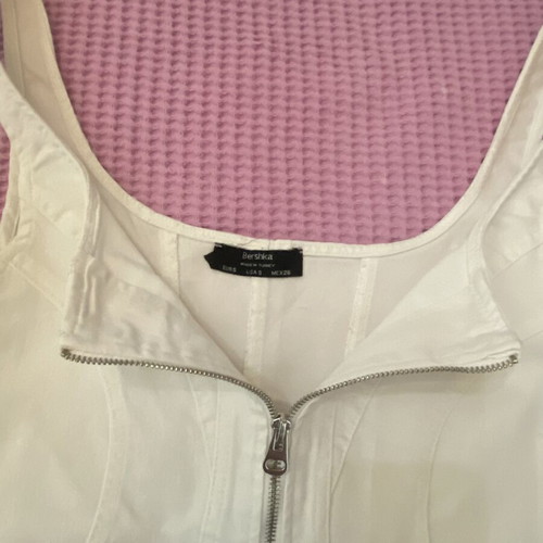 White denim top with zipper, like new, size S