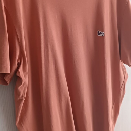 Lee t-shirt used, size L, orange