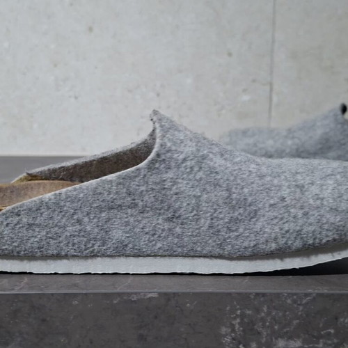 Birkenstock Amsterdam clogs, light gray wool felt, size 37