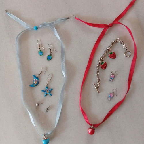 Youth jewelry sets with turquoise and red satin chokers