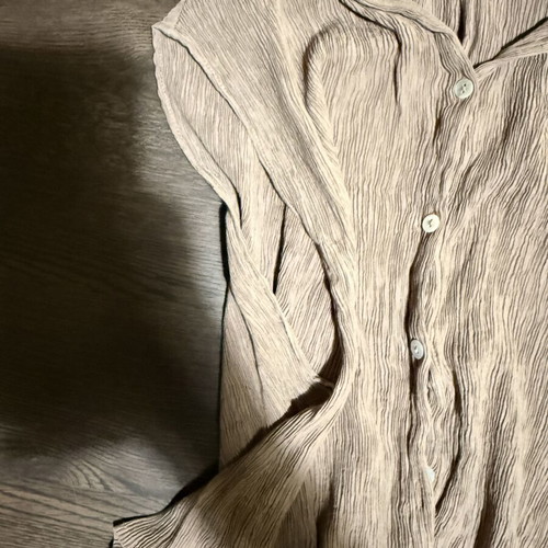 Piazza Italia Woman Beige Textured Sleeveless Shirt, Size M