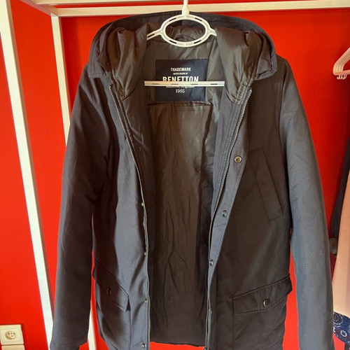 Men's United Colours of Benetton parka blue like new