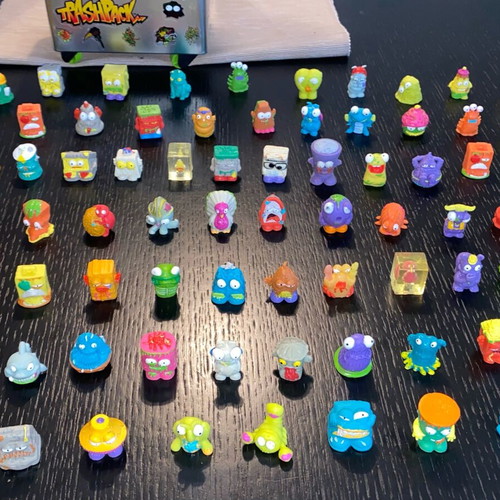Trash Pack used vintage collection with bin and 100+ figures
