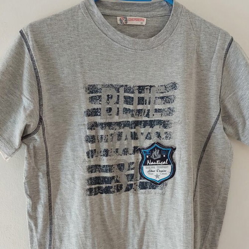 Energiers boys' t-shirt size 14, like new, grey
