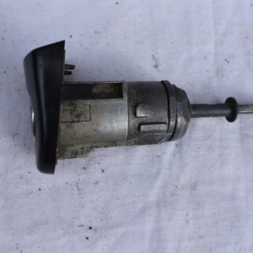 VW Golf 4 ignition lock used with key and 3 door locks