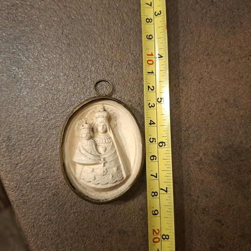 Meerschaum reliquary Saint Mary and the Child used