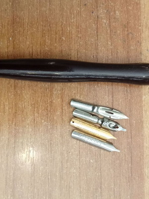 Calligraphy pen with interchangeable nibs and different nibs new