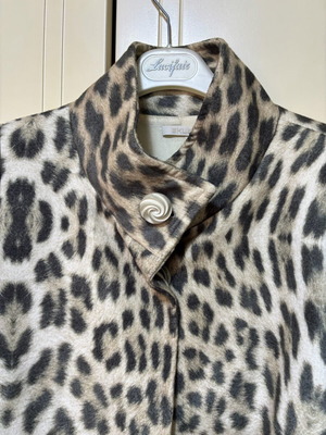 Παλτό καινούργιο αφόρετο μέγεθος Large μπεζ καφέ