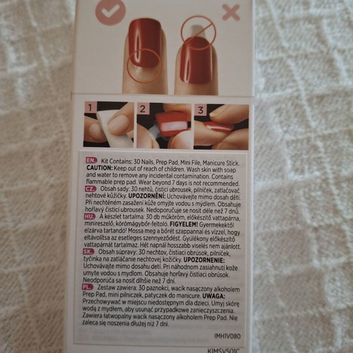 Press-on nails set of 30, short, assorted designs