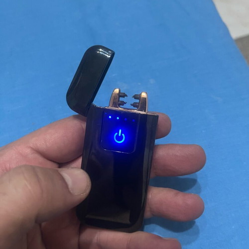 Gadget Rechargeable Lighter like new, windproof with charger