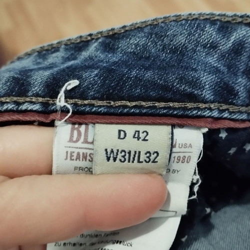 Jeans used, straight fit, size S and M, blue