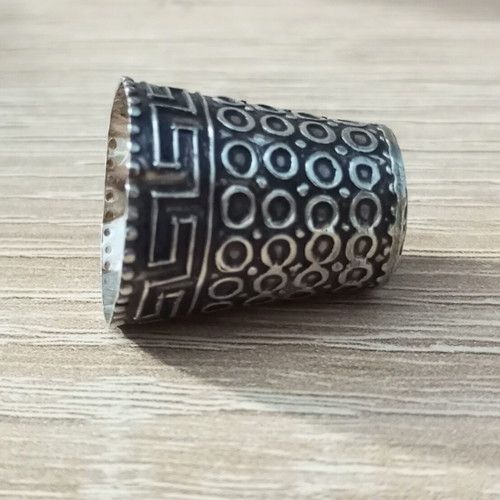 Silver thimble 925 like new