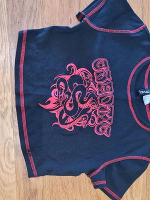Crop top H&M black with red design like new