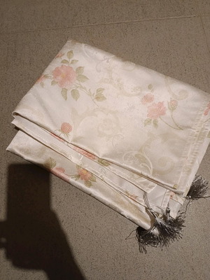 Tablecloth new white ice color with floral jacquard design 145 x 210