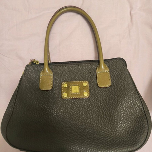 Kem handbag like new, brown