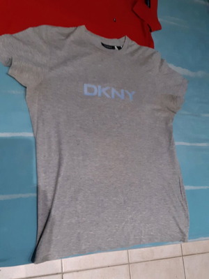 DKNY vintage t-shirt
