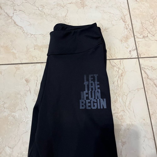 Target women's leggings Large black like new