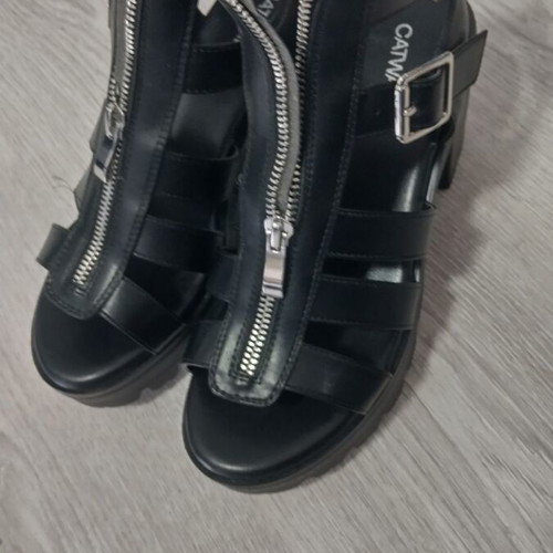 Catwalk women's shoes new, black, size 37, platform sandals