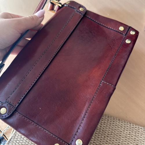 KEM leather handbag used with gold clasp brown