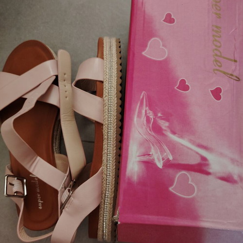 Super Model flatform sandals, size 41, nude pink