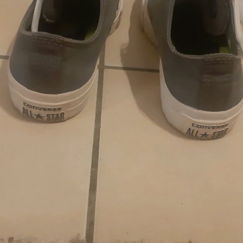 All Star Chuck Taylor athletic shoes like new, size 37.5, white and gray