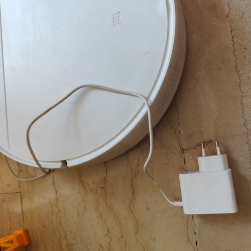 Xiaomi Mi Robot Vacuum-Mop Essential used, 90min autonomy, 90sqm coverage, white