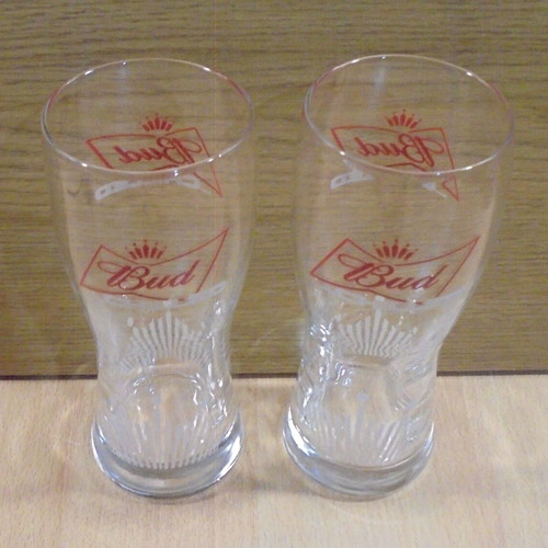 Budweiser beer promotional set of 2 glasses like new