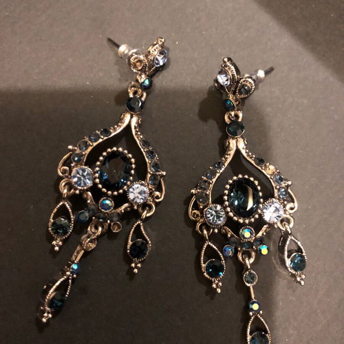 Women's faux earrings with blue-light blue stones like new