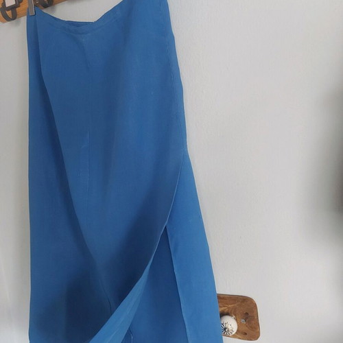 Linen midi skirt blue like new, size S