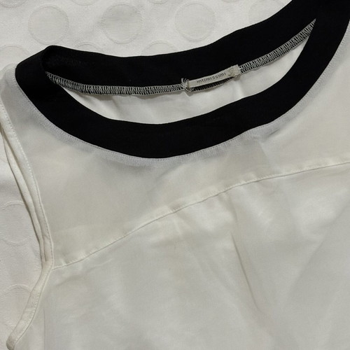 Intimissimi sleeveless blouse used, white with black details, size M