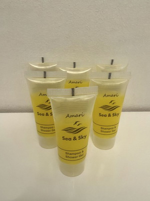 Amari Sea & Sky travel size shampoo and shower gel set