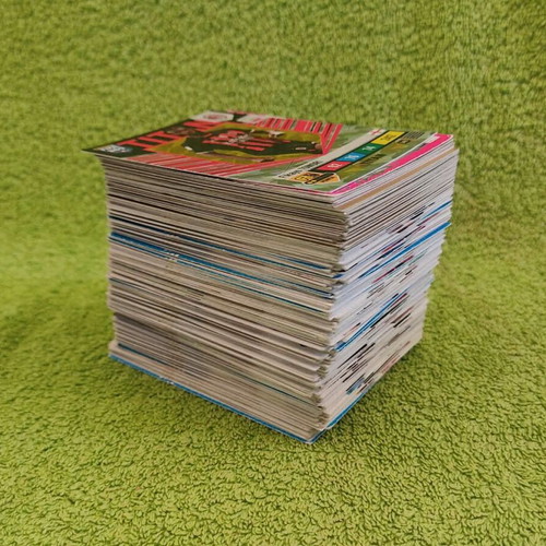 FIFA 365 Panini Adrenalyn XL 2023 cards like new, pack of 185